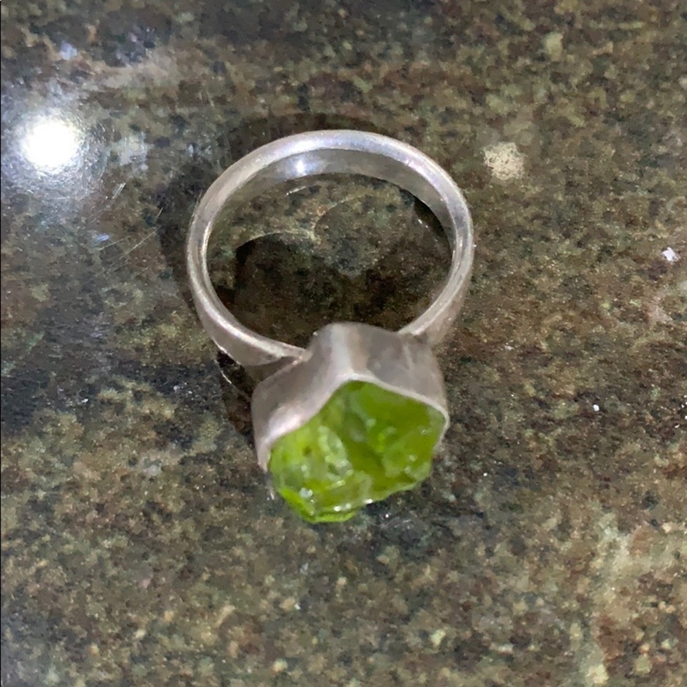 925 peridot ring